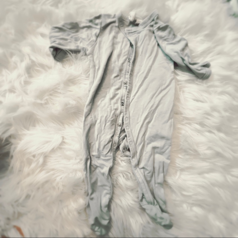 Newborn footie